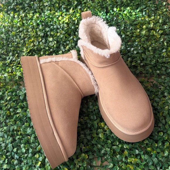Koolaburra Shoes - UGG Boots